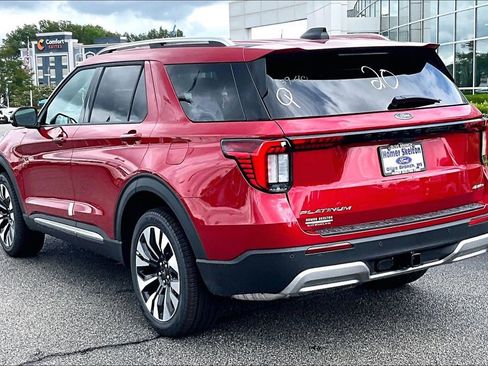 New 2026 Ford Explorer Platinum w/ LUX Leather Package AWD/4WD image 3