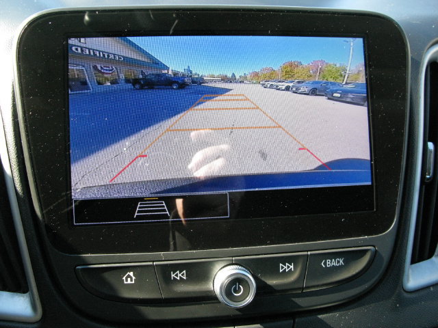 Used 2024 Chevrolet Malibu LT FWD image 18