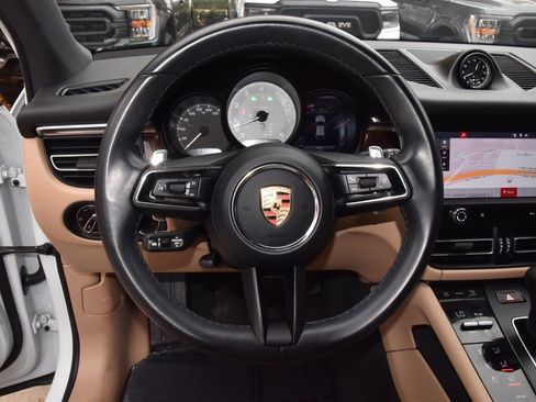 Used 2023 Porsche Macan S image 23