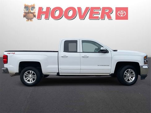 Used 2018 Chevrolet Silverado 1500 LT w/ All Star Edition image 2