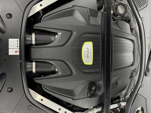 Used 2019 Porsche Panamera 4 image 38