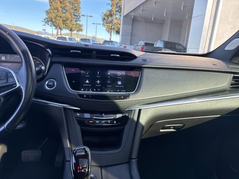 Used 2023 Cadillac XT5 Premium Luxury image 22