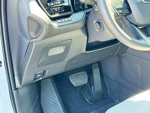 New 2026 Lexus TX 350 AWD image 17