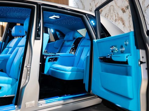 Used 2025 Rolls-Royce Phantom Sedan image 15