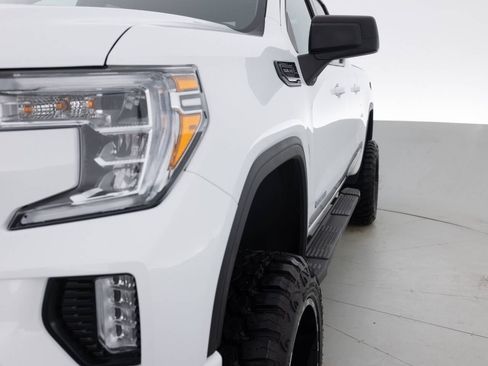 Used 2020 GMC Sierra 1500 Elevation image 12