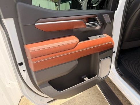 Used 2024 GMC Sierra 1500 Denali Ultimate AWD/4WD image 28