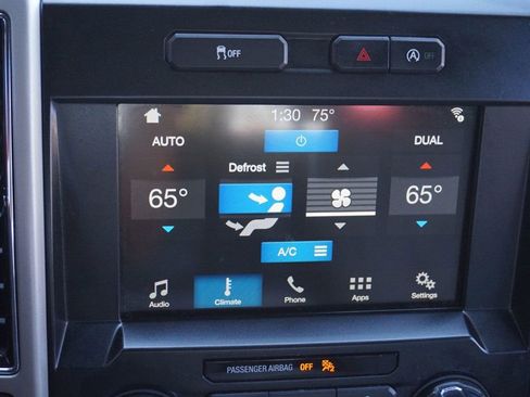 Used 2018 Ford F150 Lariat image 32