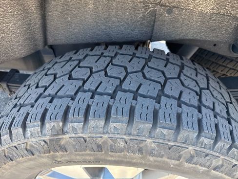 Used 2022 Chevrolet Silverado 2500 LT w/ Convenience Package image 18