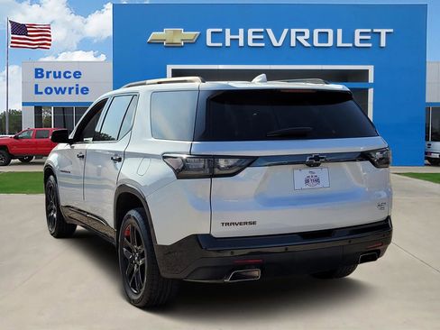 Used 2021 Chevrolet Traverse Premier w/ Redline Edition FWD image 4