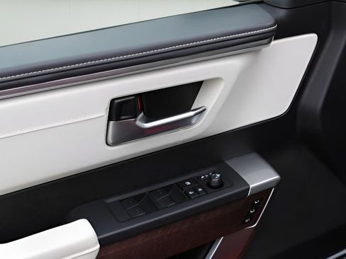 Used 2023 Toyota Sequoia Capstone image 21