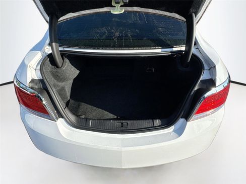 Used 2013 Buick LaCrosse image 22