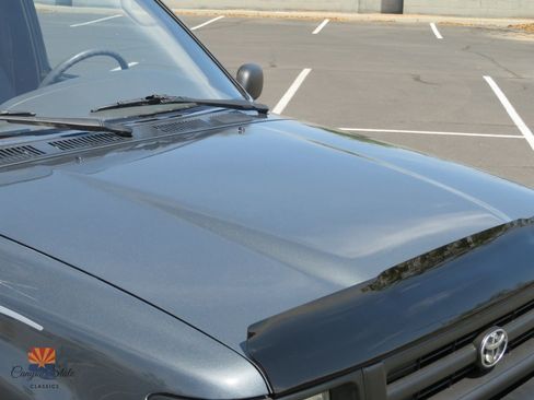 Used 1992 Toyota Pickup Deluxe AWD/4WD image 39