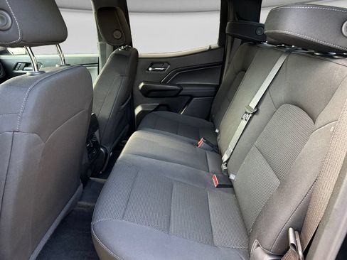 Used 2023 Chevrolet Colorado LT AWD/4WD image 33