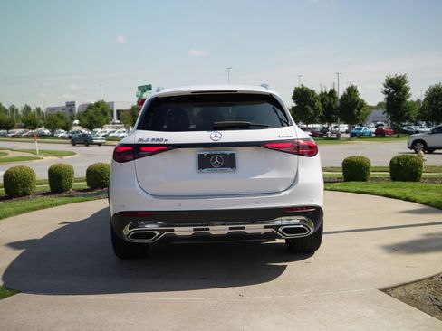New 2026 Mercedes-Benz GLC 350e 4MATIC image 6