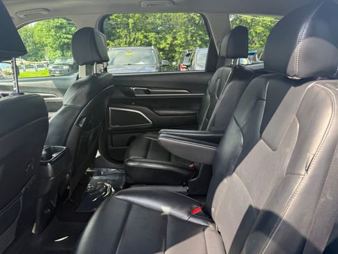Used 2024 Kia Telluride S w/ S Sunroof Package image 27