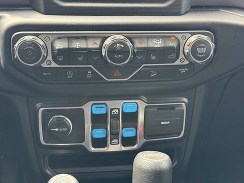 Used 2019 Jeep Wrangler Unlimited Sport S AWD/4WD image 30