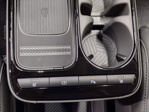 New 2026 Hyundai Ioniq 5 SEL image 25