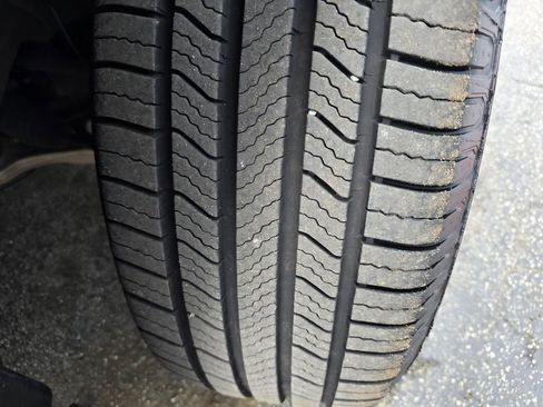 Used 2021 Nissan Rogue S image 23