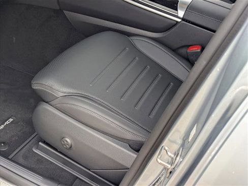 New 2026 Mercedes-Benz GLC 300 4MATIC image 4