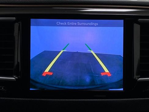 Used 2017 Chrysler Pacifica Touring-L Plus w/ Tire & Wheel Group image 24