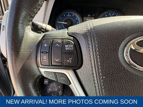 Used 2020 Toyota Sienna XLE image 13