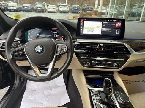 Certified 2023 BMW 530i xDrive w/ Convenience Package image 12