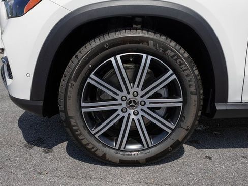 Certified 2025 Mercedes-Benz GLE 450 4MATIC image 3