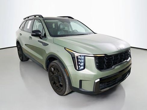 Used 2025 Kia Sorento X-Line EX AWD/4WD image 3