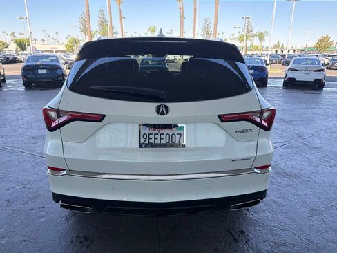 Used 2023 Acura MDX w/ Advance Package AWD/4WD image 4