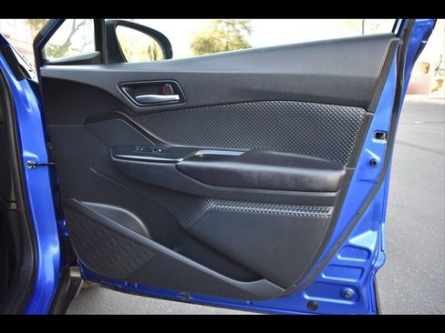 Used 2018 Toyota C-HR XLE image 33