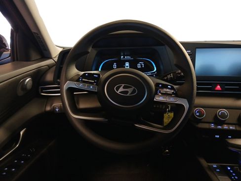 New 2026 Hyundai Elantra SE image 12