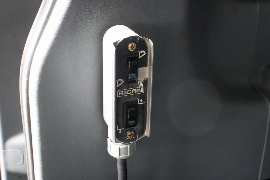 Used 2019 Ford Transit 350 XLT RWD image 17