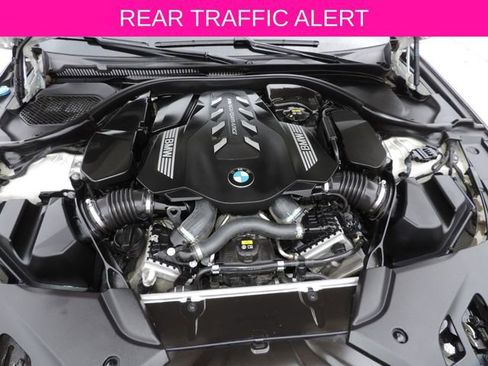 Used 2020 BMW M550i xDrive w/ Premium Package AWD/4WD image 18
