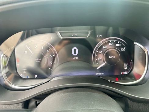 Used 2023 RAM 1500 Laramie image 13