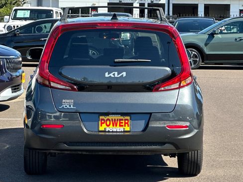 Used 2022 Kia Soul LX FWD image 5