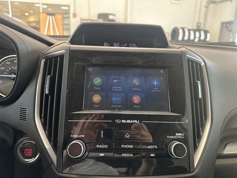 Used 2024 Subaru Forester Premium image 12