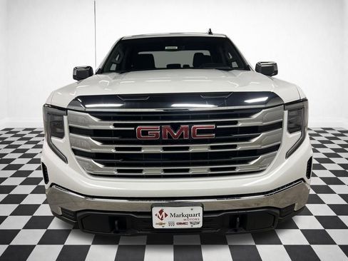 New 2026 GMC Sierra 1500 SLE image 3