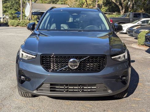 New 2026 Volvo XC40 B4 Plus w/ Protection Package Premier image 9