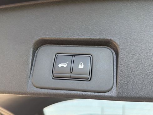 New 2026 Nissan Rogue SV FWD image 32
