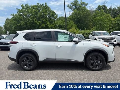 New 2026 Nissan Rogue SV w/ Cold Weather Package AWD/4WD image 10