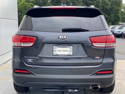 Used 2018 Kia Sorento AWD image 5