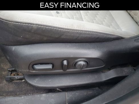 Used 2019 Chevrolet Equinox LS w/ LS Convenience Package image 14