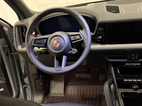 New 2026 Porsche Cayenne image 20