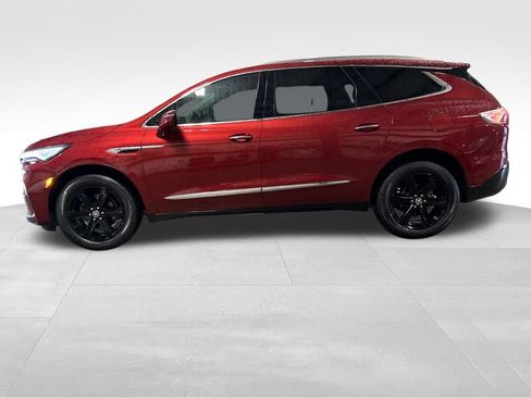 Used 2023 Buick Enclave Essence w/ Sport Touring Edition image 3