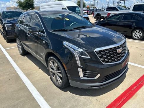 Used 2020 Cadillac XT5 Luxury FWD image 2