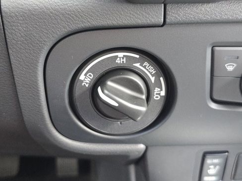 New 2026 Nissan Frontier SV w/ All-Weather Content Package AWD/4WD image 6