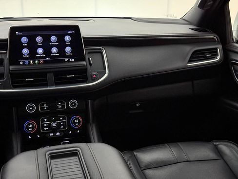 Used 2021 Chevrolet Suburban RST AWD/4WD image 30