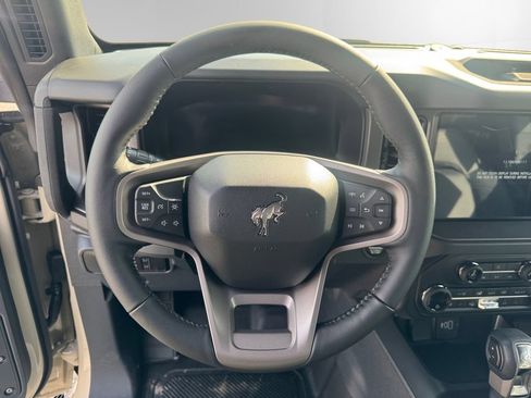 New 2026 Ford Bronco Badlands AWD/4WD image 11