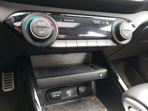 Used 2023 Kia Forte GT-Line w/ GT-Line Premium Package image 24