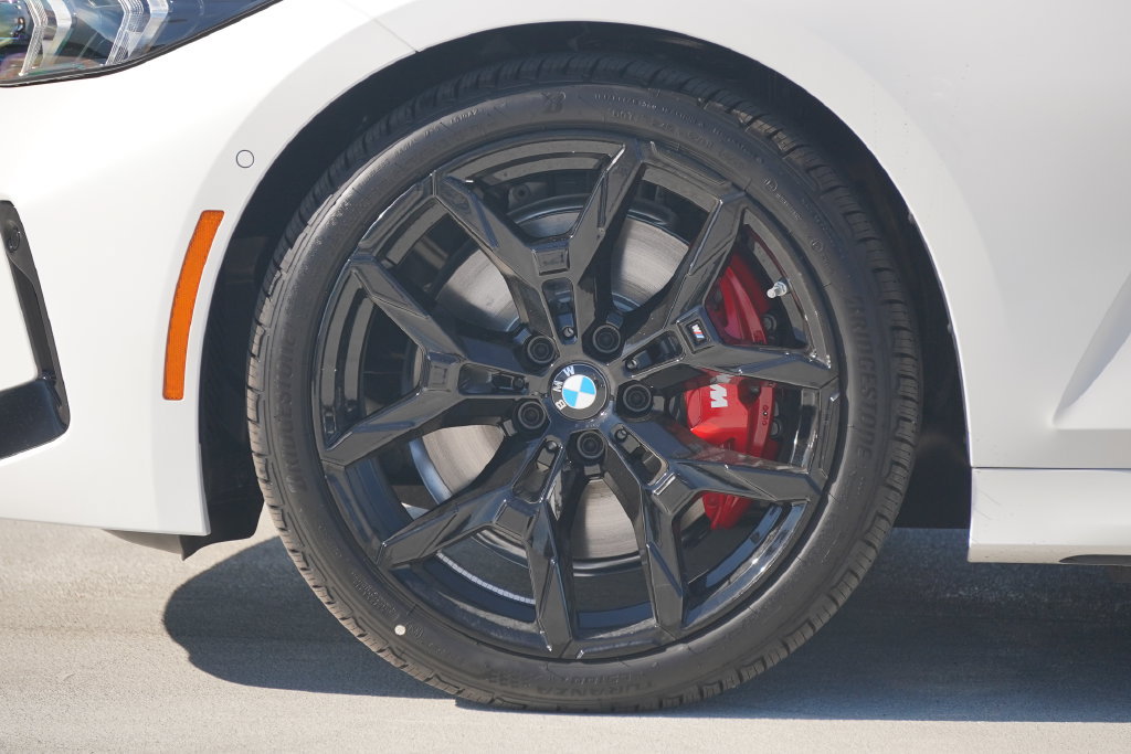 Used 2026 BMW M340i Sedan w/ Premium Package RWD image 5